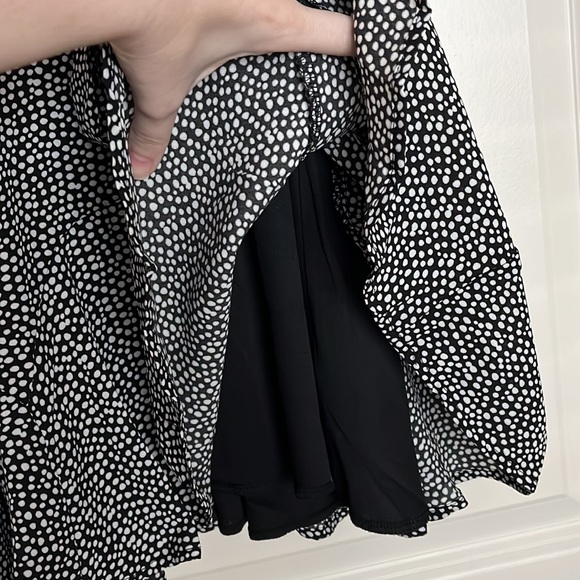 Becca Flutter Sleeve Godet Mini Dress NWT - Picture 5 of 9